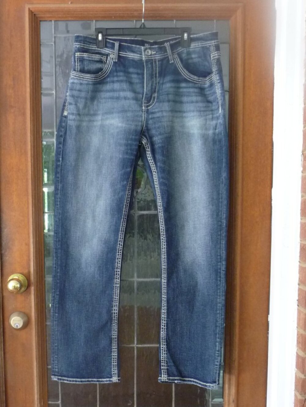 NEW BKE Tyler Relaxed Fit Straight Leg Jeans